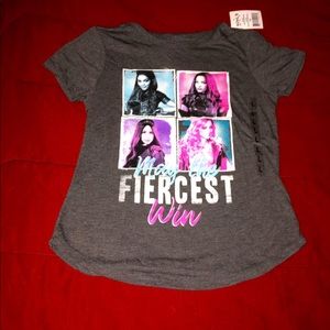Disney Descendants shirt. Mal Evie Audrey Uma.